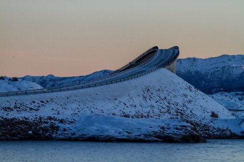Jeg kjører langs Atlanterhavsveien