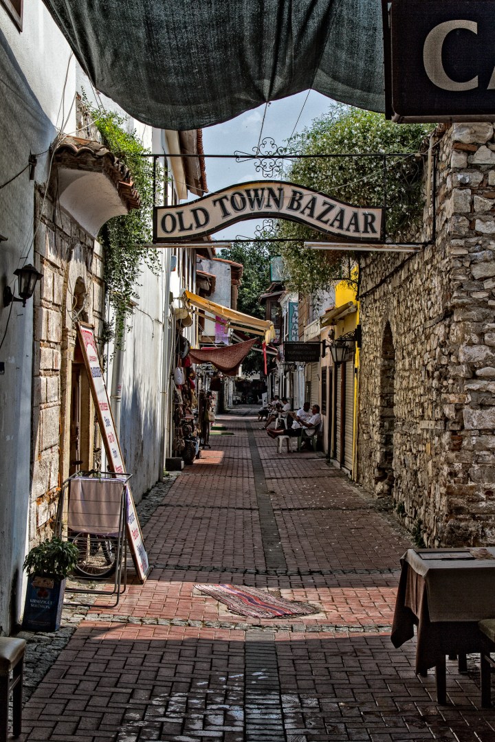 Trange smug inne i Kusadasi